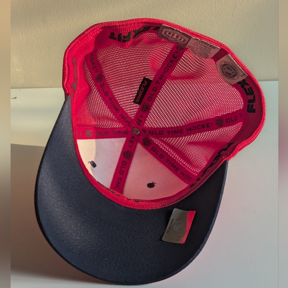 #3 - Washington Capitals Merchandise Authentic Reebok Shirt #8 & NHL Cap - Picture 13 of 16